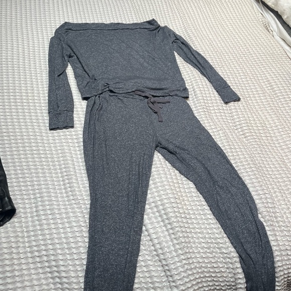 Like New Lounge Set Grey Off Shoulder Tie Pants Fall - Picture 3 of 11